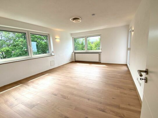 Vilsbiburg - Provisionsfrei* Neu renovierte 4 Zimmer Wohnung mit Ausblick über Vilsbiburg