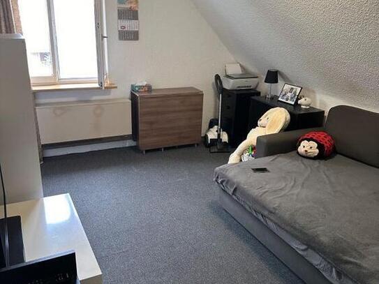 Schwörstadt - gemütliche 2 Zimmer Dachgeschoss Wohnung plus Flur, Bad und Küche