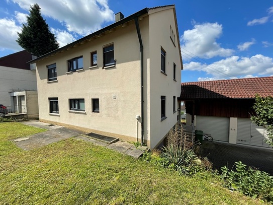 Remseck am Neckar / Hochberg - Großzügiges 2-3-Familienhaus mit viel Potenzial in Remseck-Hochberg