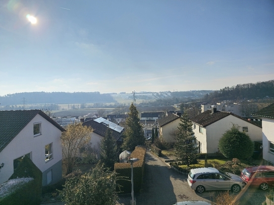 Holzgerlingen - Großzügige DHH mit ELW in ruhiger Hanglage von Holzgerlingen