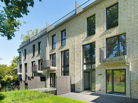 Neubau-Stadthaus mit 6,5 Zimmern in zentraler und familienfreundlicher Lage von Alsterdorf