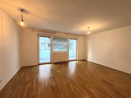 2-Zimmer-Wohnung mit großem Balkon - Nähe Zentapark!