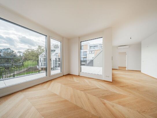 STOCK IM WEG - 5 Zimmer Dachgeschosswohnung mit Gartenblick und Terrasse