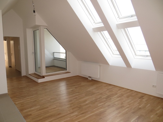 Schöne 2-Zimmer-Wohnung mit Loggia - Nähe U4 Unter St. Veit