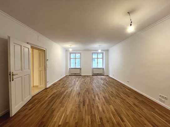 Top aufgeteilte 2-Zimmer-Wohnung im modernen Stilaltbau!