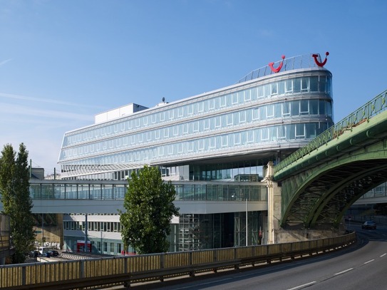 Skyline - helle Bürofläche zu mieten!