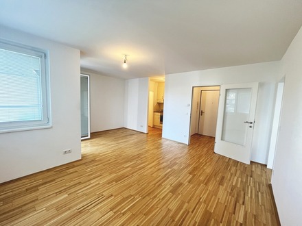 Hofseitige 2-Zimmer-Wohnung mit Balkon - Nähe Küniglberg