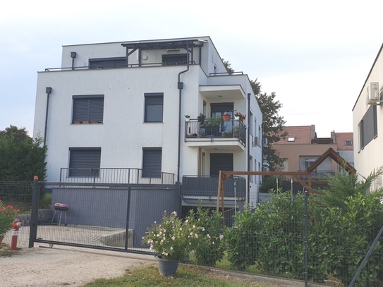 Neue Wohnung in ruhiger Stadtrandlage