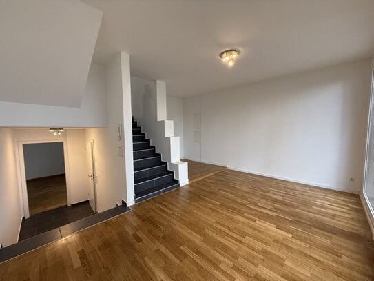 Modern 3,5 room apartment in Gerlingen near Patch Barracks with garden