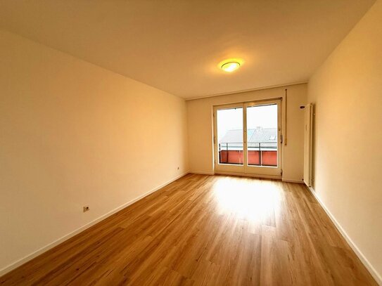 Modern and new renovated 4 room apartment in Stuttgart-Birkach within walking distance to Kelley...