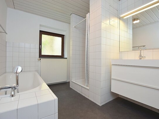 Close to Patch +++ 2BR Stuttgart West/ Mitte Feuersee Area +++ Private balcony +++ Wifi +++ unde...