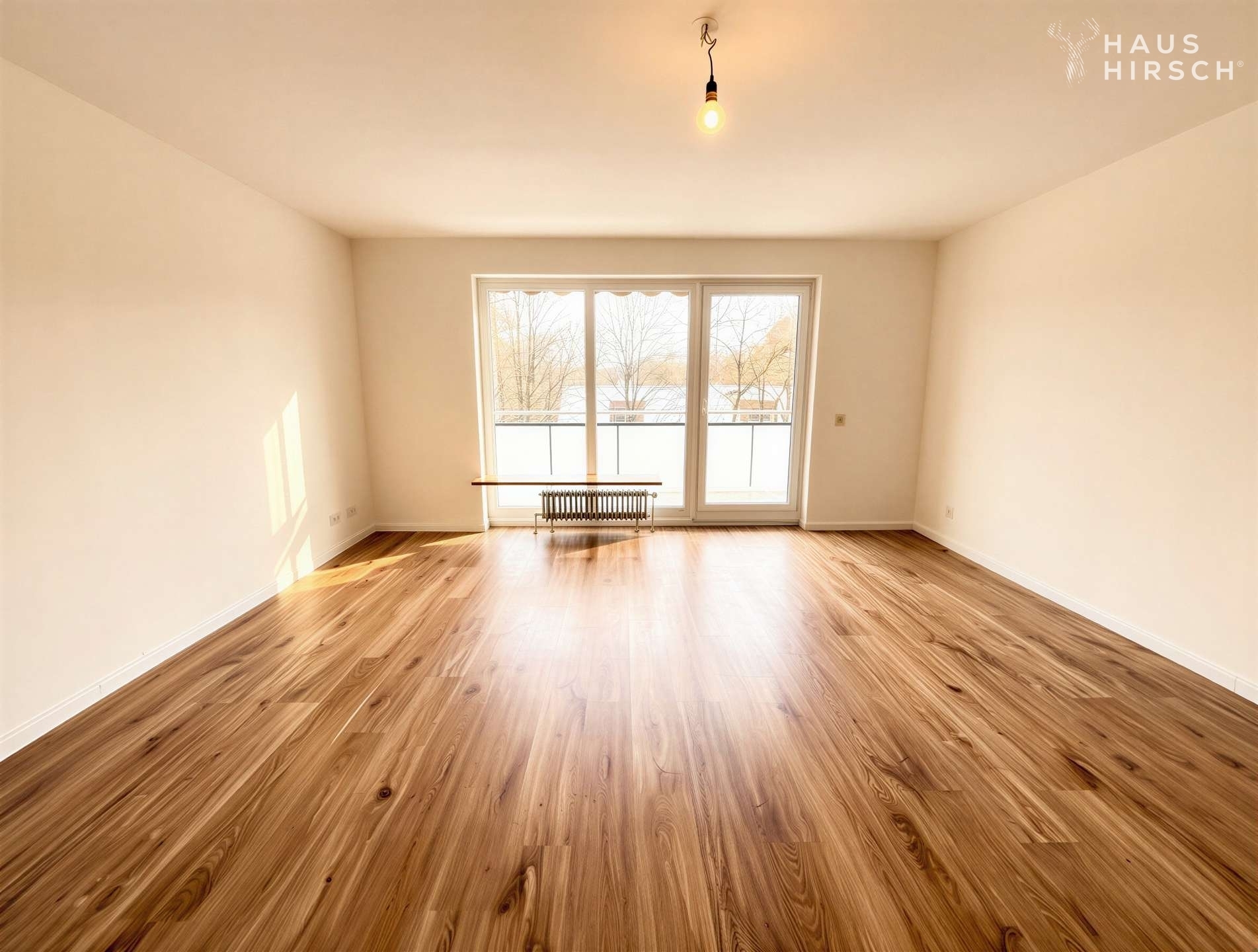 Einziehen und wohlfühlen - Kernsanierte ETW mit großzügigen Balkon an der Grenze zu Volksdorf