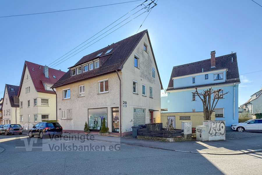 TOP Invest - Mehrfamilienhaus mit aktuell 5 Einheiten-Lage in Bad Cannstatt