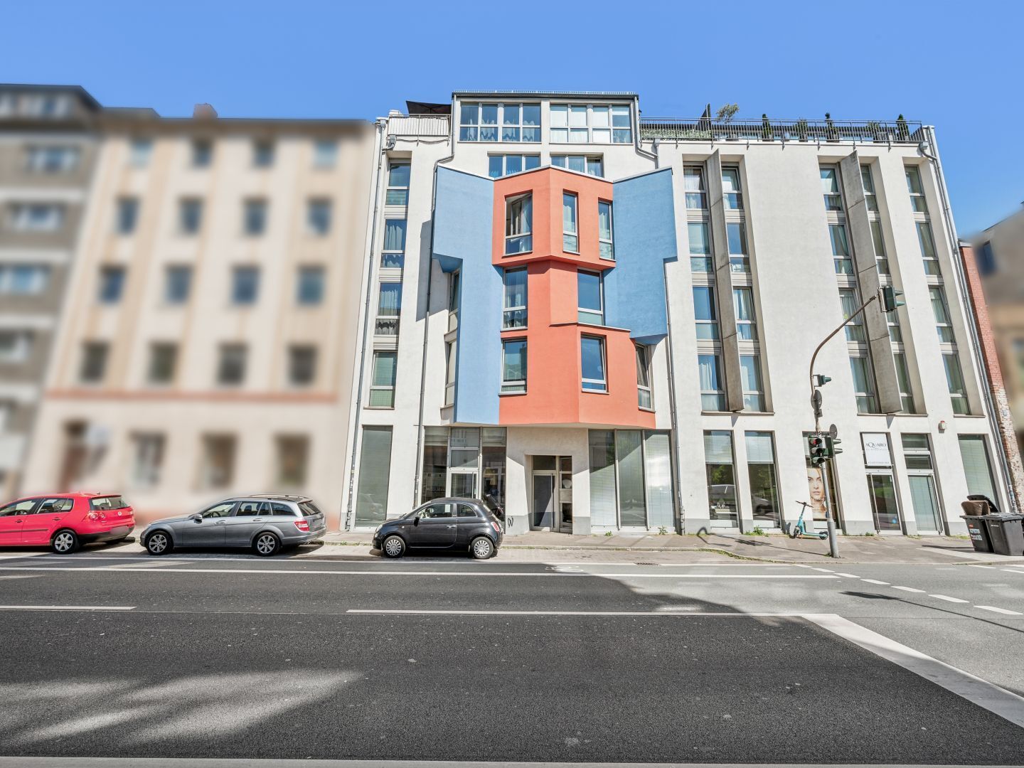 RESERVIERT! Lichtdurchflutete 4-Zimmer-Wohnung in Düsseldorf-Oberbilk mit Balkon und TG-Stellplatz