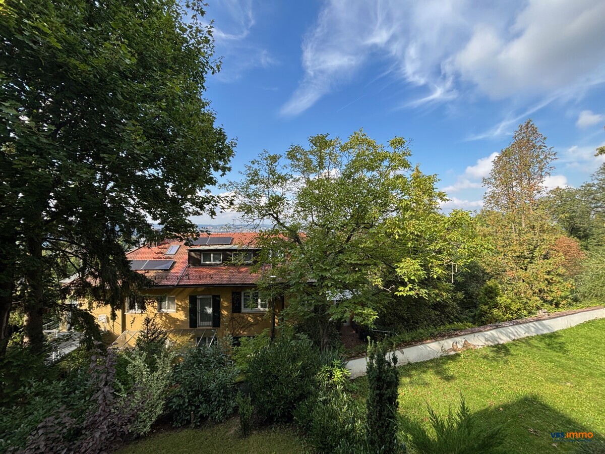Kapitalanlage - großzügige und gepflegte 2-Zimmer-Wohnung in Aussichtslage von Degerloch