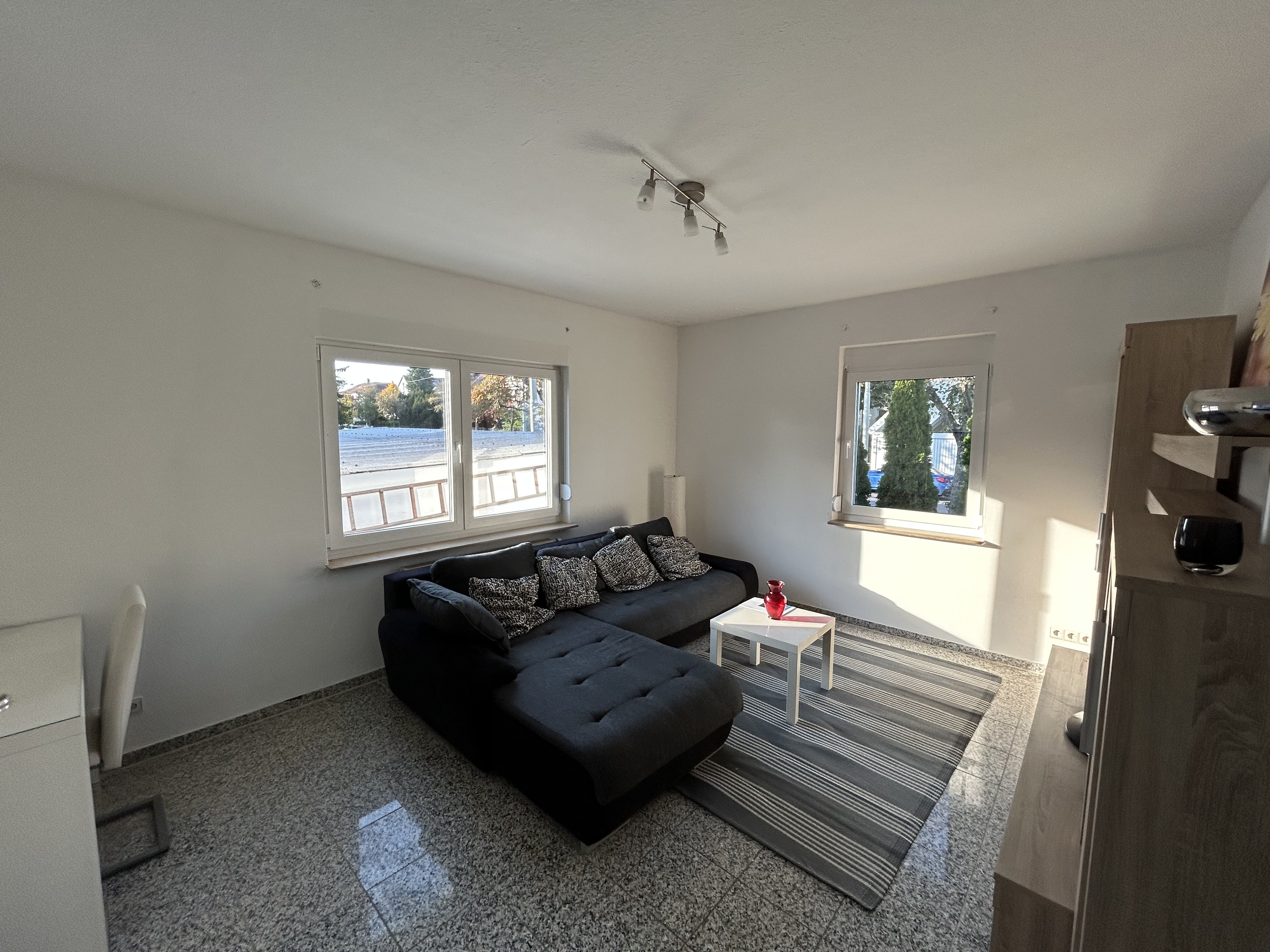 Stilvolles Zweifamilienhaus in zentraler Lage von Stuttgart-Vaihingen