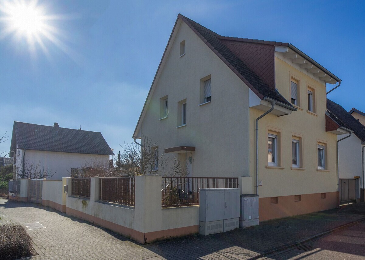 Real Estate Title Image Background