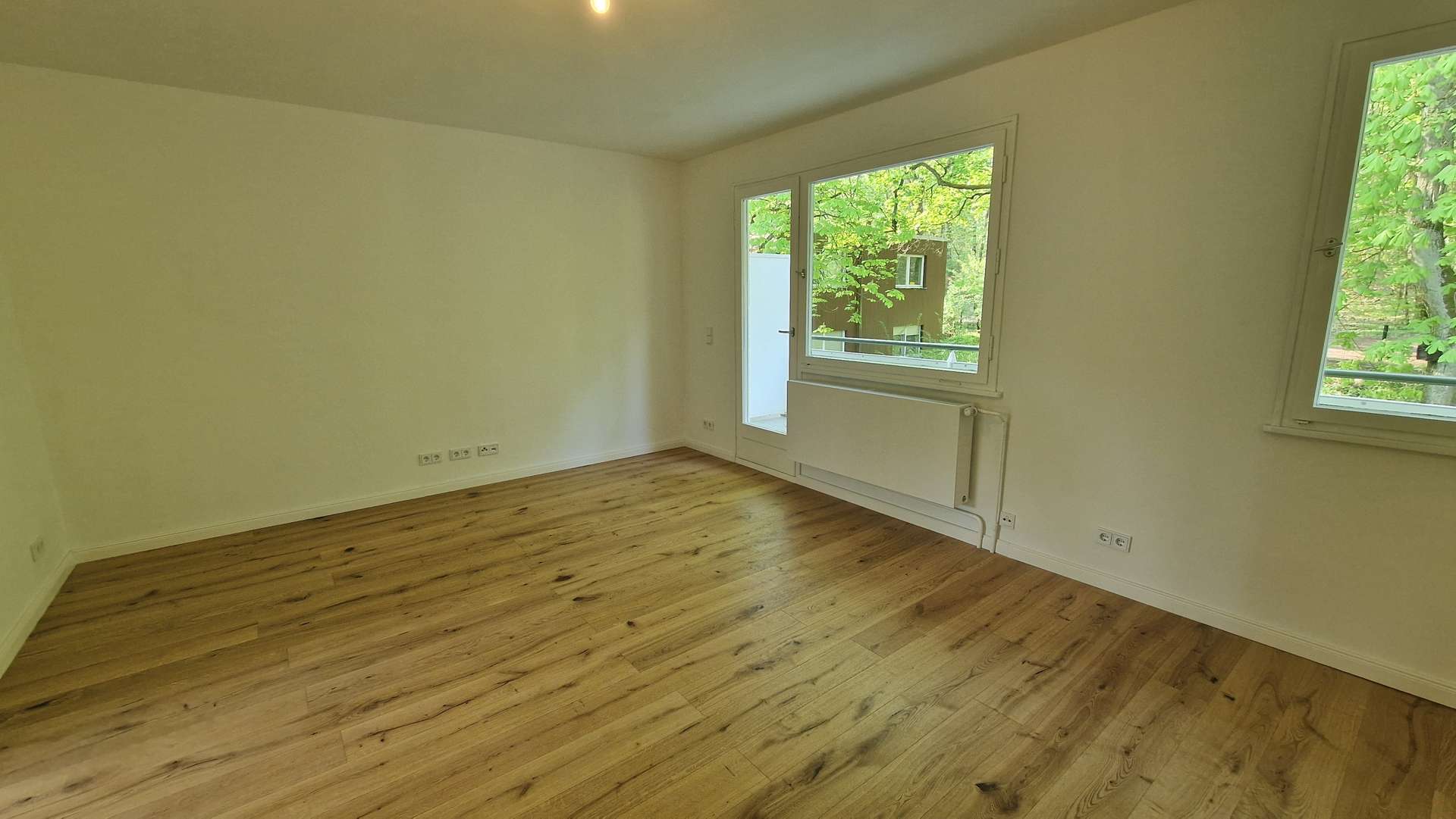 Sanierte Wohnung für Paare mit Blick in den Grunewald. - Foto 1