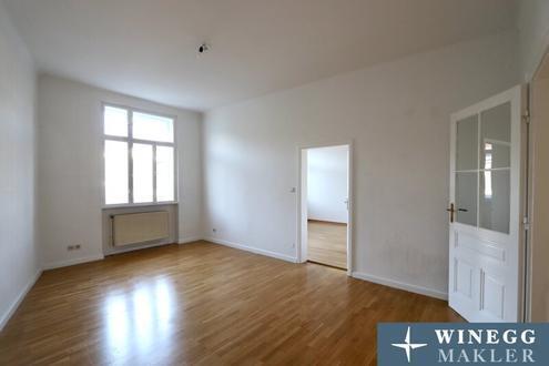 ALTBAU-Hit! Gepflegte 2 Zimmer Wohnung nähe Q19 | inkl. separater KÜCHE