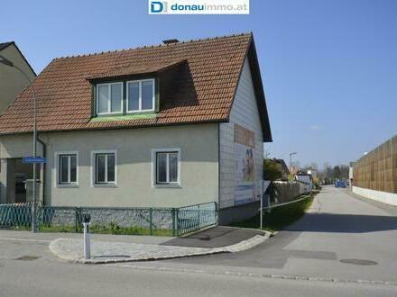 Sanierungsbedürftiges Haus mit Garten in netter Lage in Hadersdorf am Kamp