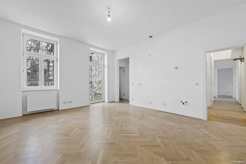 Provisionsfreier 2. Stock - 5 Zimmer Altbauwohnung mit Balkon