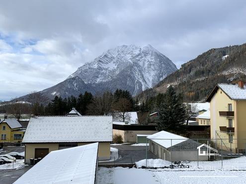 WOHNERLEBNIS MIT GRIMMINGBLICK UND SEHR GUTER ANBINDUNG