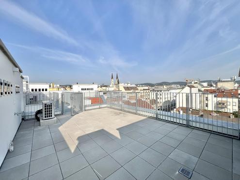 360 TOUR // ERSTBEZUG - TERRASSEN DACHGESCHOSS-WOHNUNG an der HIMMELPFORTSTIEGE