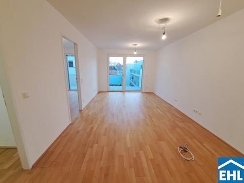 Dachgeschoß: 3 Zimmerwohnung mit Terrasse!