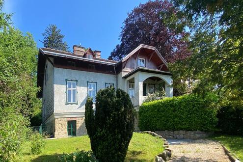 Charmante Jahrhundertwende-Villa auf Südhang im Pressbaumer Zentrum - TEILSANIERT!