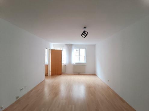 1-Zimmer Wohnung mit separater Küche! Waschküche! Kellerabteil! Begrünter Innenhof! Nähe U6 AKH Michelbeuern!