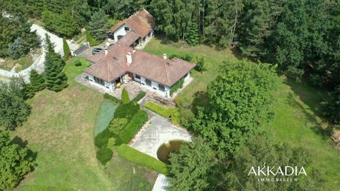 Rustikales Landhaus mit parkähnlichem Garten I Traumhafter Fernblick