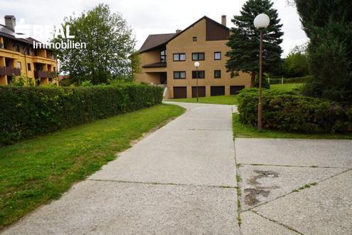 Moderne Eigentumswohnung in idyllischer Lage, Garage inklusive