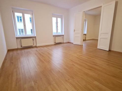 REMBRANDTSTRASSE, teilsanierte 89 m2 Altbau, 3 Zimmer, Extraküche, Wannenad, Parketten, 1. Liftstock, WG-geeignet, Auga…