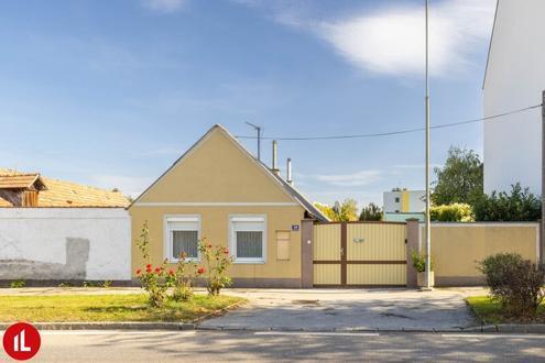 Einfamilienhaus auf 1428 m² großem Grundstück in Schwadorf bei Wien