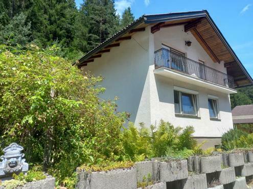 Haus mit großer Terrasse und Blick in die Berge!