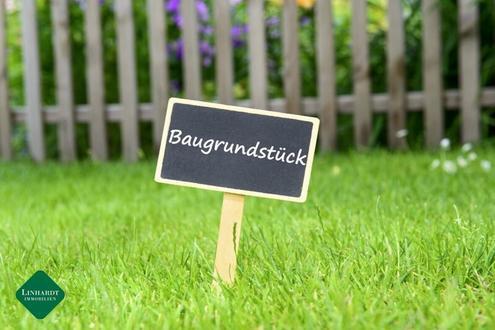 Perfekt für Bauträger! Baugenehmigtes Grundstück für 5 Häuser