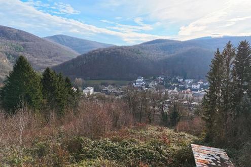 Baugrund in Südlage am Sagberg - TEILBAR in drei Parzellen!