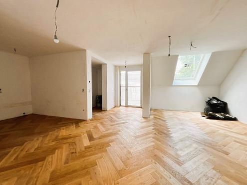 Erstbezug- Neu errichtete Dachwohnung mit Balkon in Top-Lage (top27)