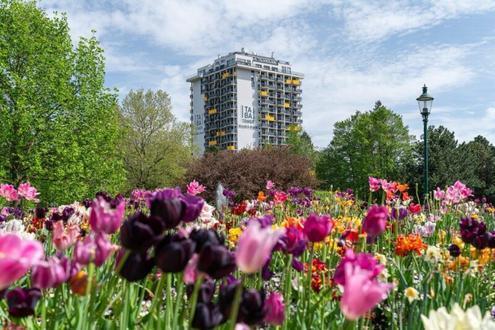 Traumlage - Eigentumswohnung im 14. Stock am Kurpark Oberlaa