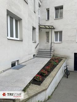 Moderne Etagenwohnung in Wien stilvoll Saniert - ideal für WG! Achtung neue Fotos !