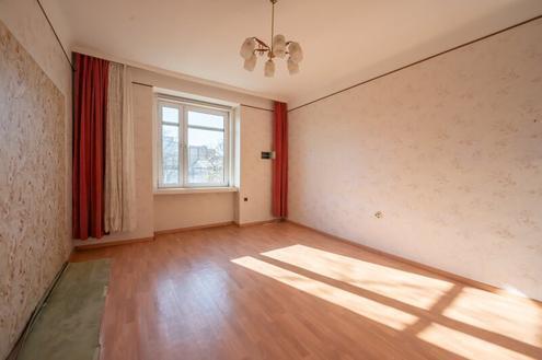 ++NEU++ Ruhige 2-Zimmer Altbau-Wohnung mit getrennter Küche, viel Potenzial!