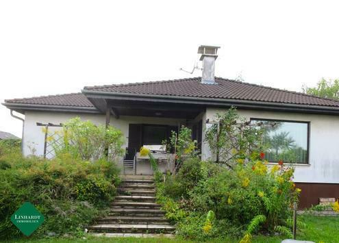 Einfamilienhaus mit großem Garten