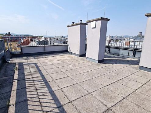 TERRASSENHIT, TANBRUCKGASSE, 88 m2 Dachgeschoß mit 41 m2 Terrasse, 2 Zimmer, Küche, Wannenbad, Parketten, Fernblick, Bh…