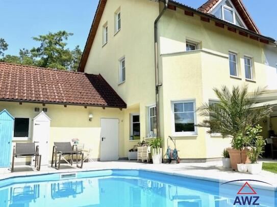 Traumhaftes Wohnhaus mit Pool und Doppelgarage in Lichtenegg!