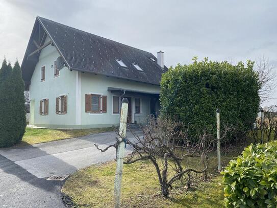 Schönes Haus in Ruhelage, mit Garten und Terrasse!