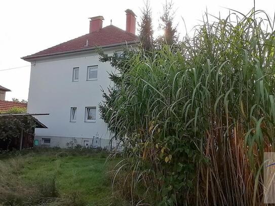 Top Preis! Historisches Stadthaus mit Villencharakter und großem Garten in sehr guter Lage!