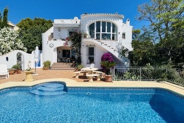 Traumhafte Villa mit Pool und Panoramablick in Javea mit Gästewohnung und Heizung