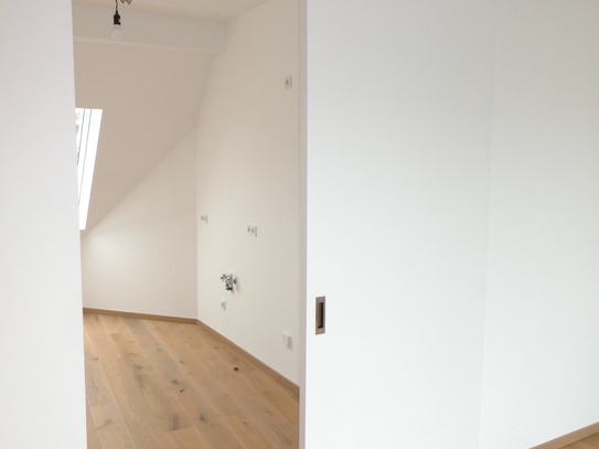 Berlin (Charlottenburg) | 2-Zimmer-Dachgeschoss-Wohnung | ca. 118 m²