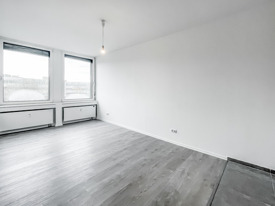 3 Zimmer – renoviert – zentrale Lage – Aufzug – Immobilien Gallery GmbH