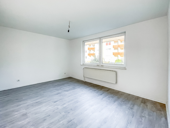 2,5 Zimmer – renoviert – Balkon – ruhige Lage – Immobilien Gallery GmbH